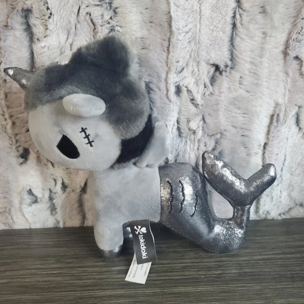 Aurora 15689‎ Tokidoki Sharkbite Mermicorno 7.5